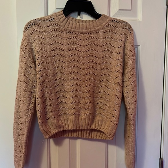 Sweaters - Super cute light pink sweater.